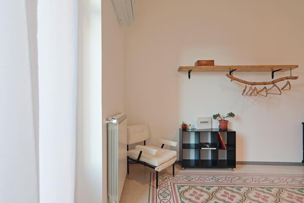 La Casuzza Del Borgo - Porto - Politeama Apartamento Palermo Exterior foto